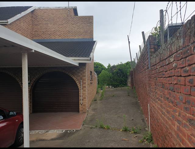 6 BEDROOM HOUSE TO LET IN AVOCA
